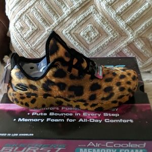 skechers burst hit the town